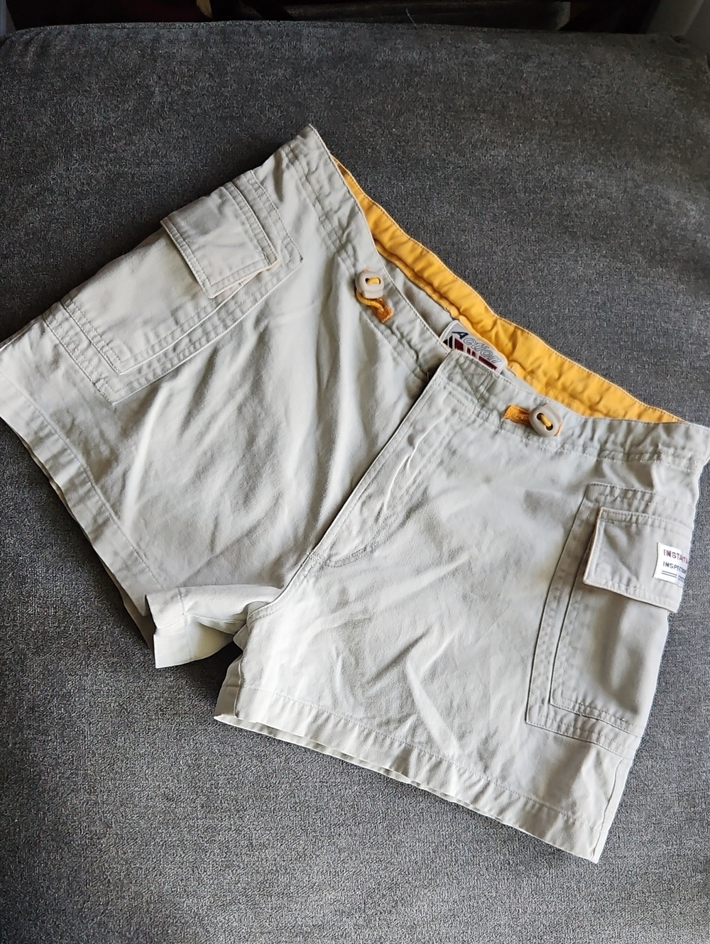 Vintage Instant Action Y2K Khaki Cargo Utility Shorts - Tag Size 9/10